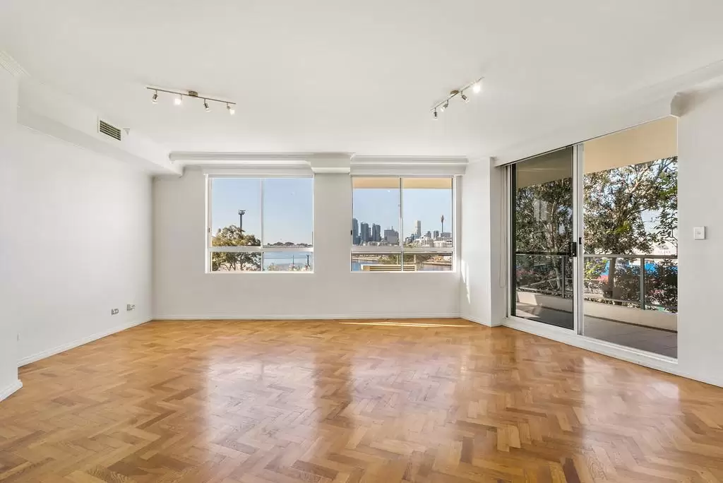 27/1 Batty Street, Balmain Leased by Coopers Agency - image 3