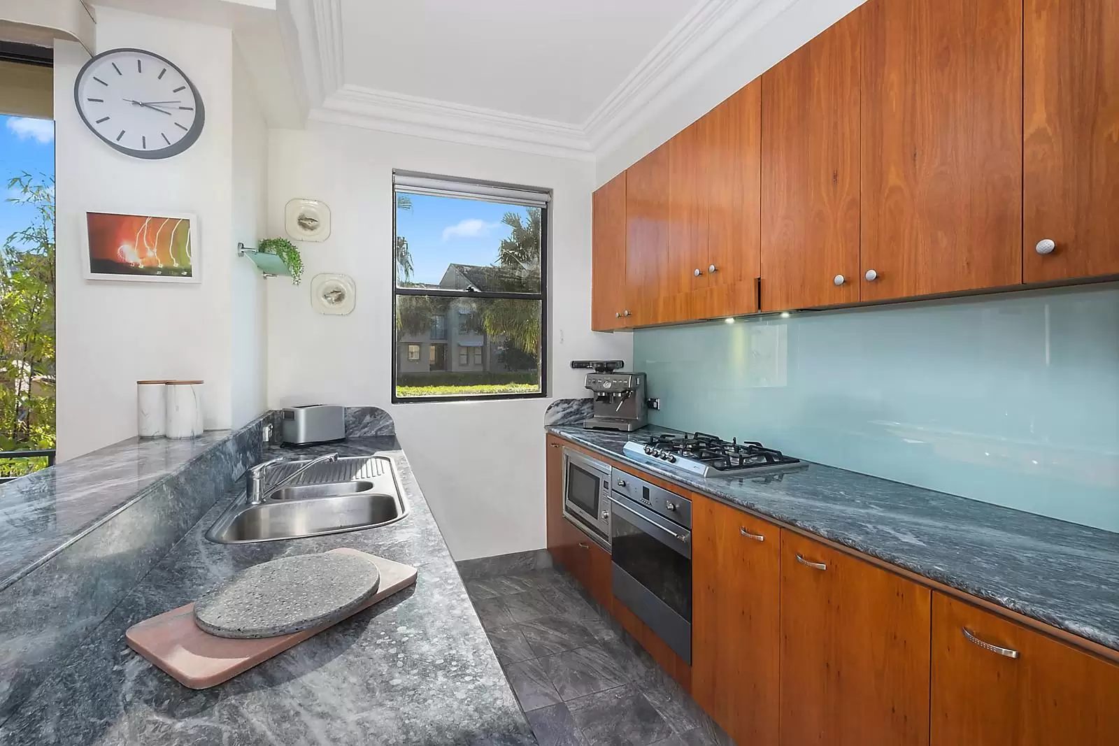 D3, 1 Buchanan Street, Balmain Sold by Coopers Agency - image 6