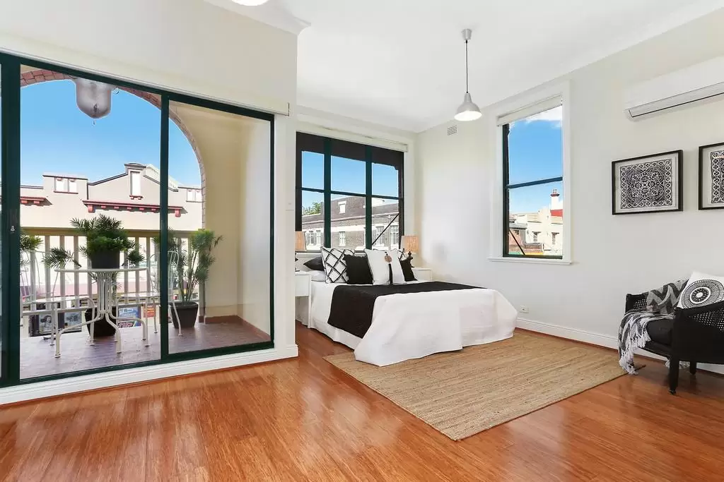 1/142 Glebe Point Road, Glebe Leased by Coopers Agency