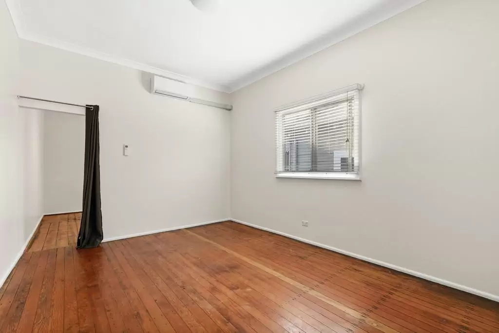 74 O'Neill Street, Lilyfield Leased by Coopers Agency - image 3