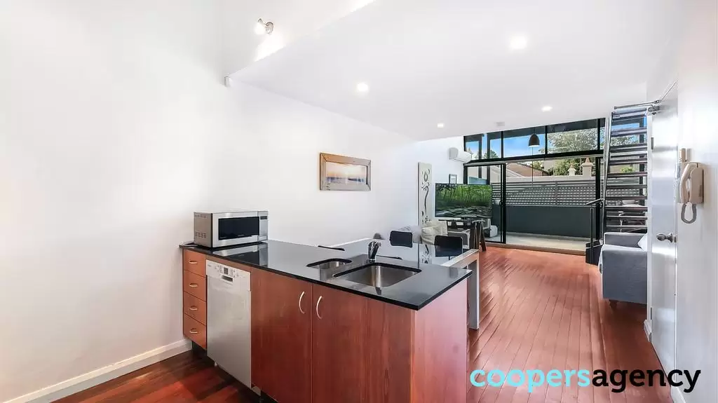 11/11-23 Hay Street, Leichhardt Leased by Coopers Agency - image 3