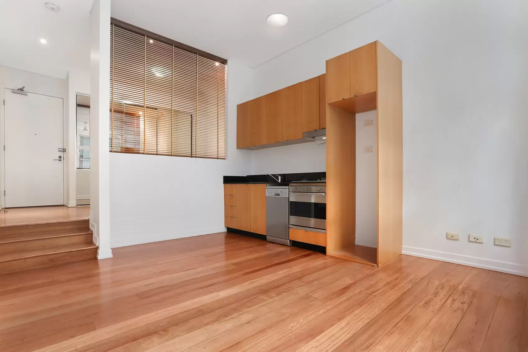 P205/22 Colgate Avenue, Balmain Leased by Coopers Agency - image 3