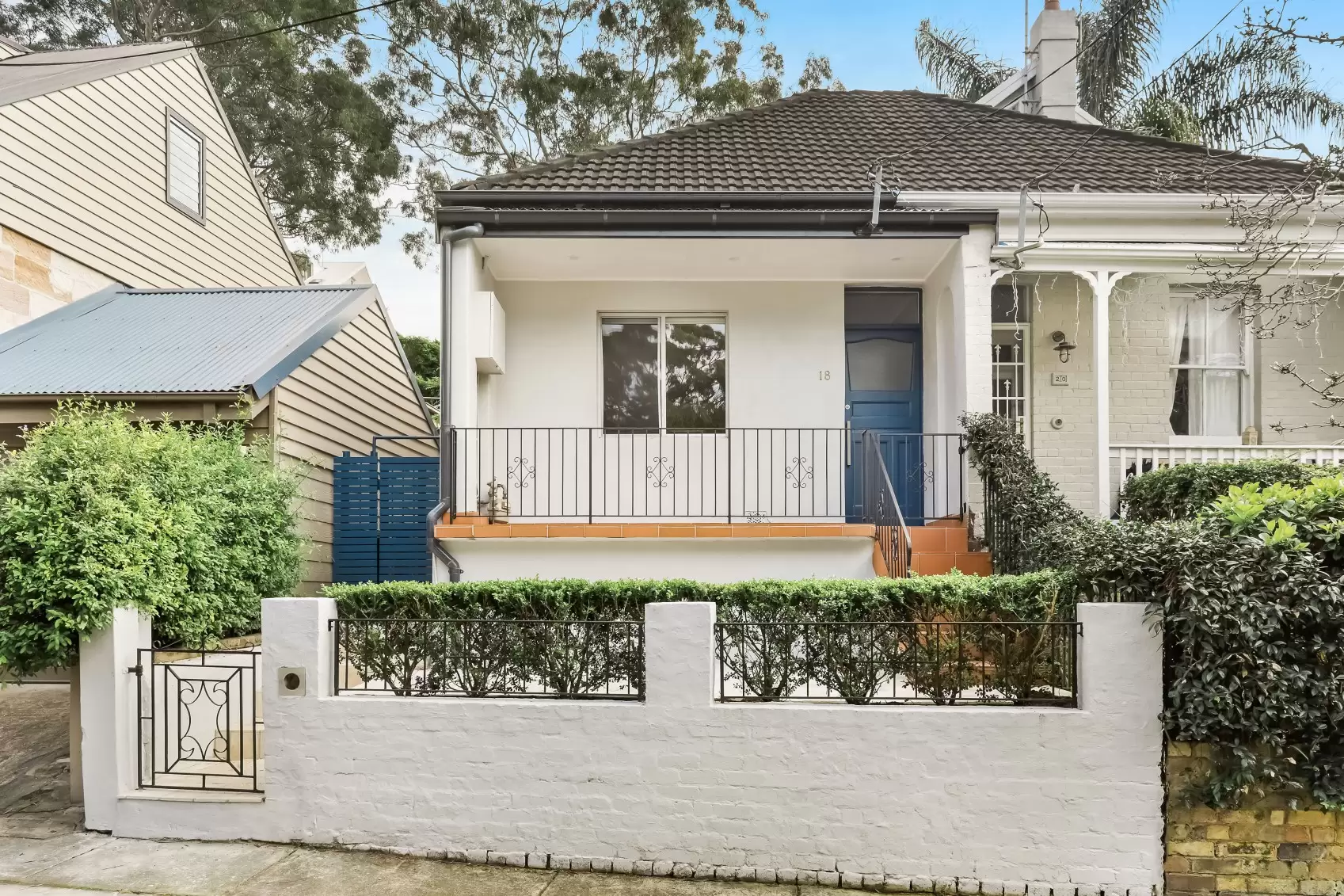 18 Pashley St, Balmain Leased by Coopers Agency - image 1