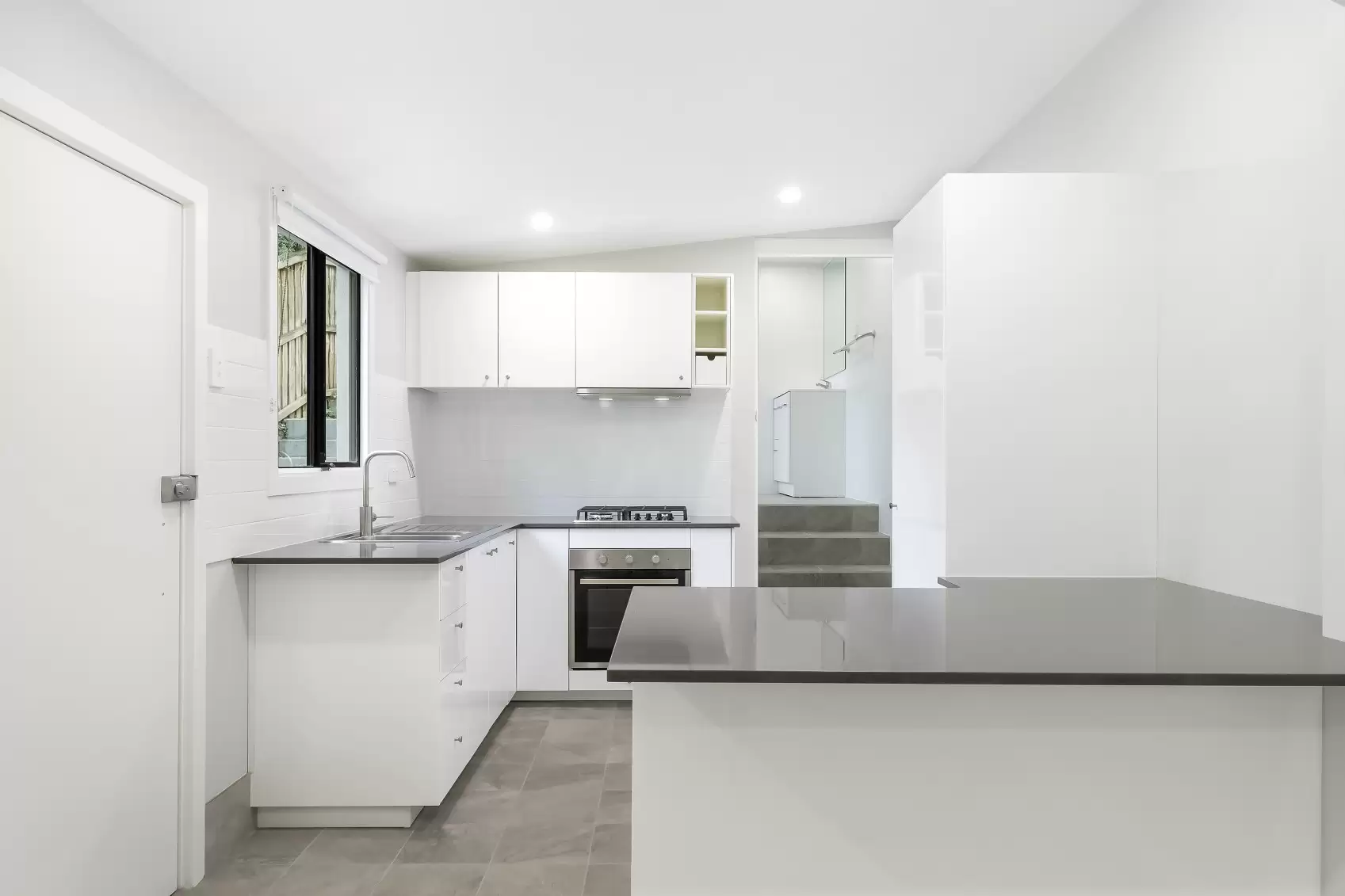 18 Pashley St, Balmain Leased by Coopers Agency - image 3