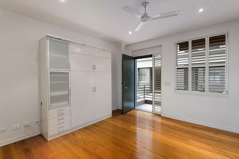 PG06/22 Colgate Avenue, Balmain Leased by Coopers Agency - image 3