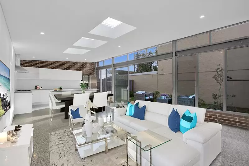 52 Smith Street, Balmain Leased by Coopers Agency - image 1
