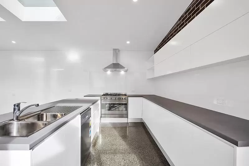 52 Smith Street, Balmain Leased by Coopers Agency - image 5