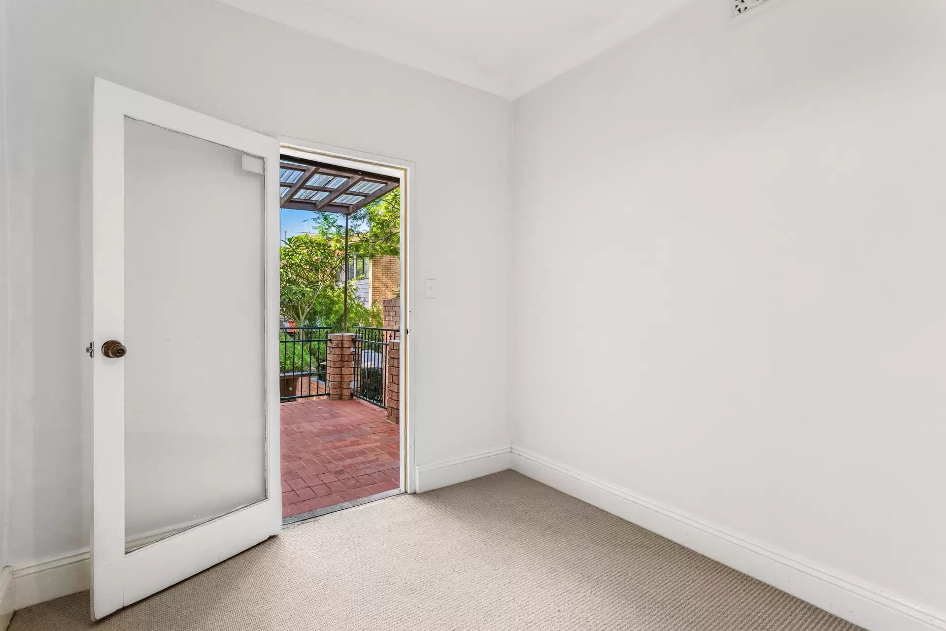 44 Reynolds Street, Balmain Leased by Coopers Agency - image 1