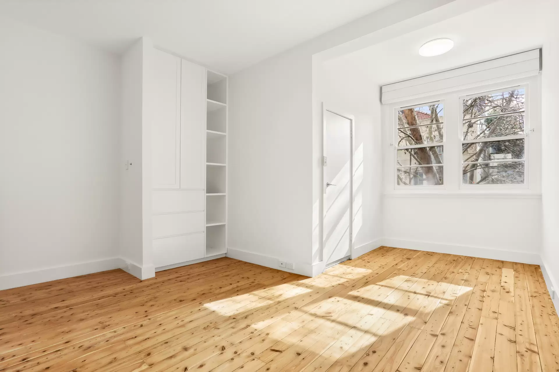 16/2 Crick Avenue, Elizabeth Bay Leased by Coopers Agency - image 1