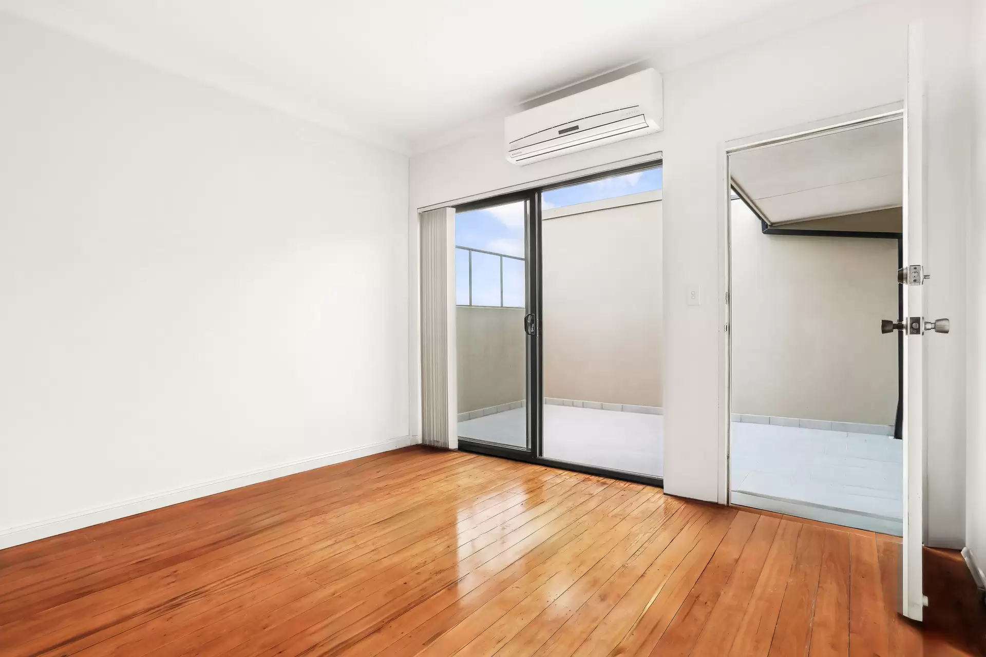 2/630 Darling Street, Rozelle For Lease by Coopers Agency - image 1