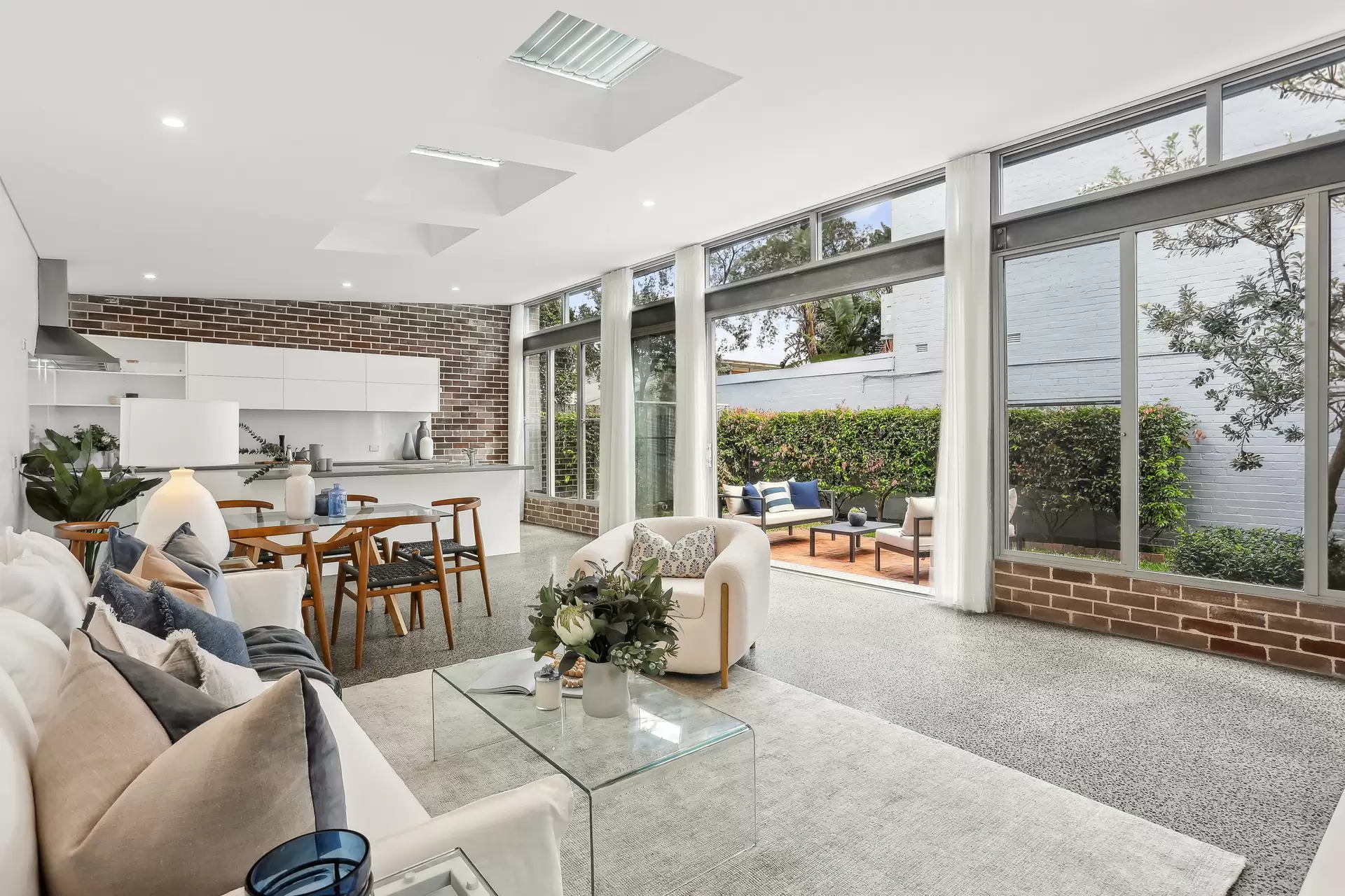 52 Smith Street, Balmain Auction by Coopers Agency - image 1