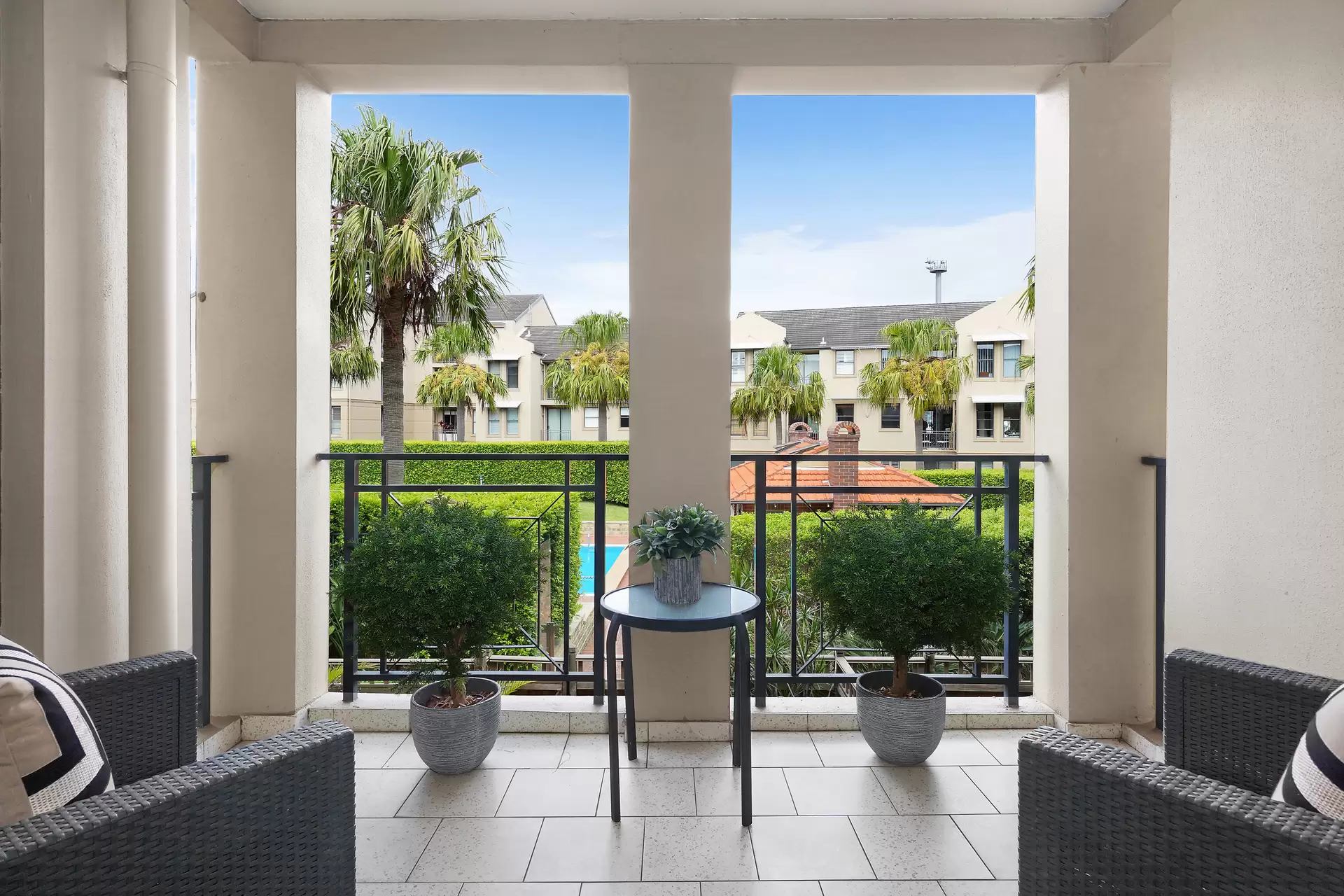 B7/1 Buchanan Street, Balmain Auction by Coopers Agency - image 1