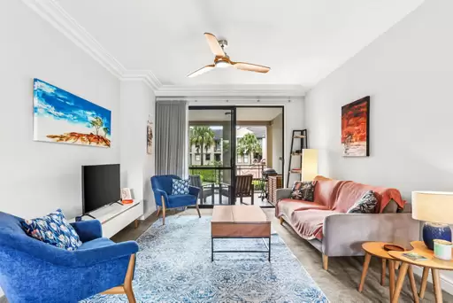 B7/1 Buchanan Street, Balmain Auction by Coopers Agency