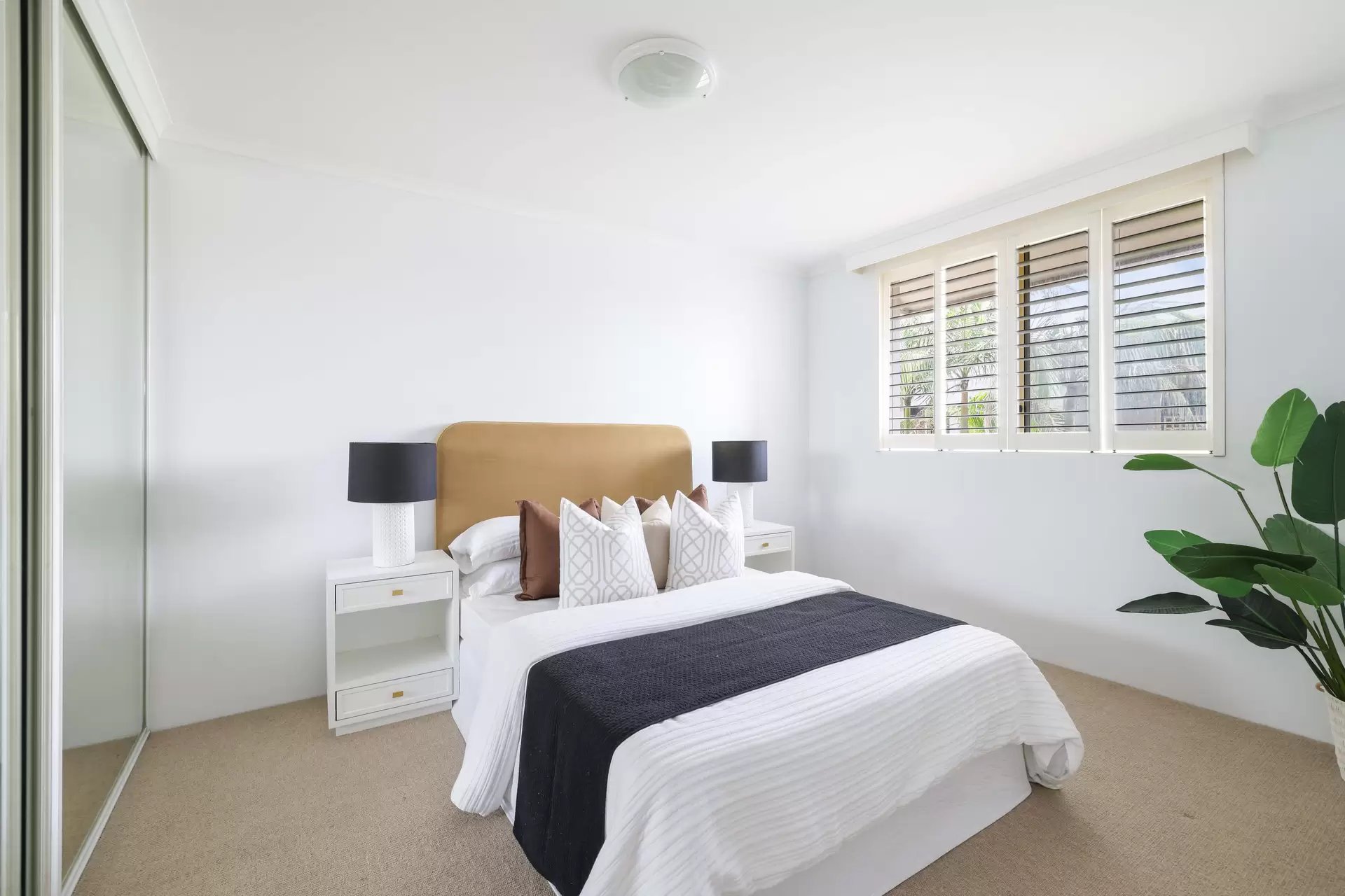 81 Palmer Street, Balmain Leased by Coopers Agency - image 1