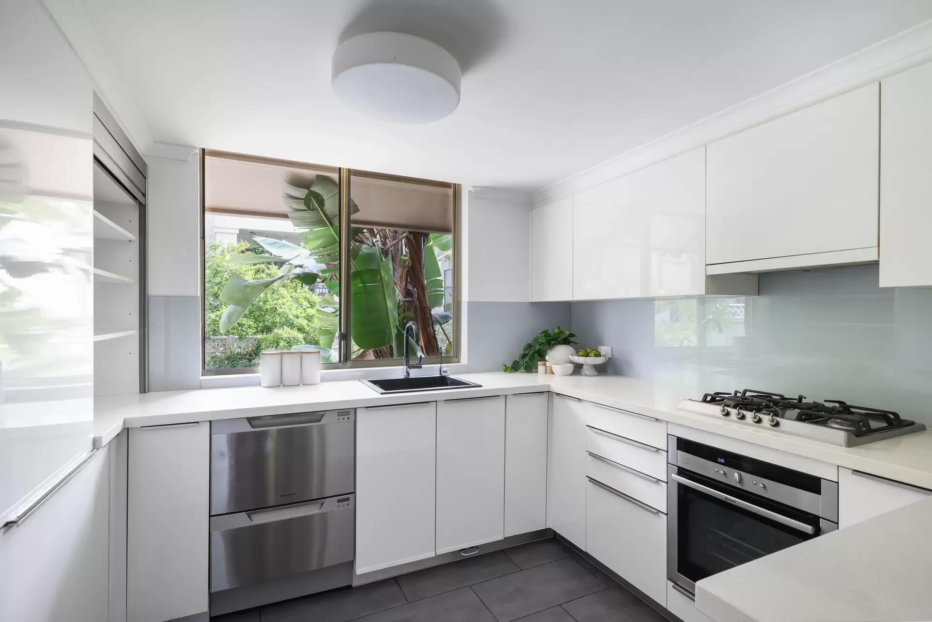 81 Palmer Street, Balmain Leased by Coopers Agency - image 1