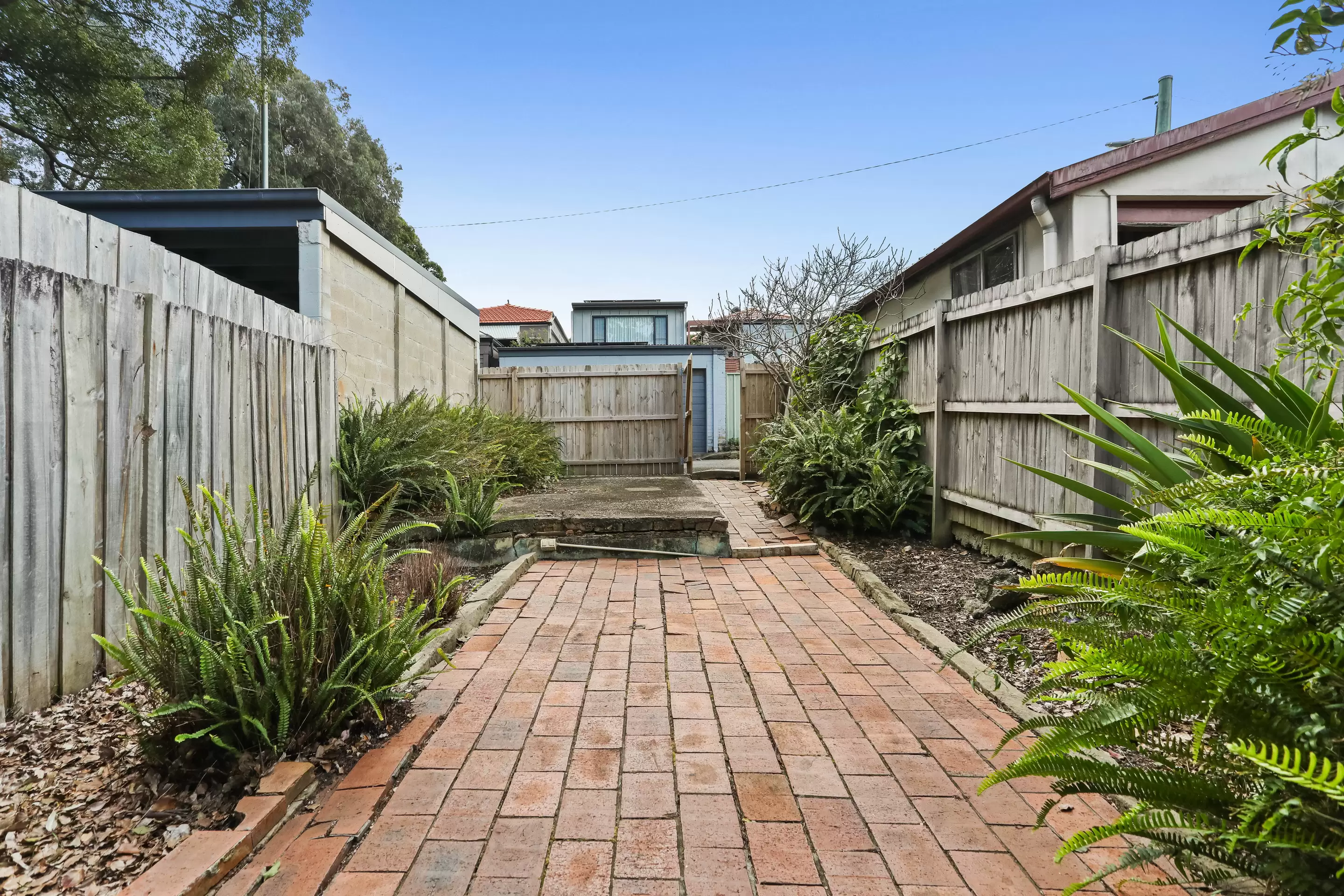 30 Clarendon, Stanmore Auction by Coopers Agency - image 3