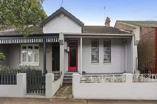 30 Clarendon, Stanmore Auction by Coopers Agency