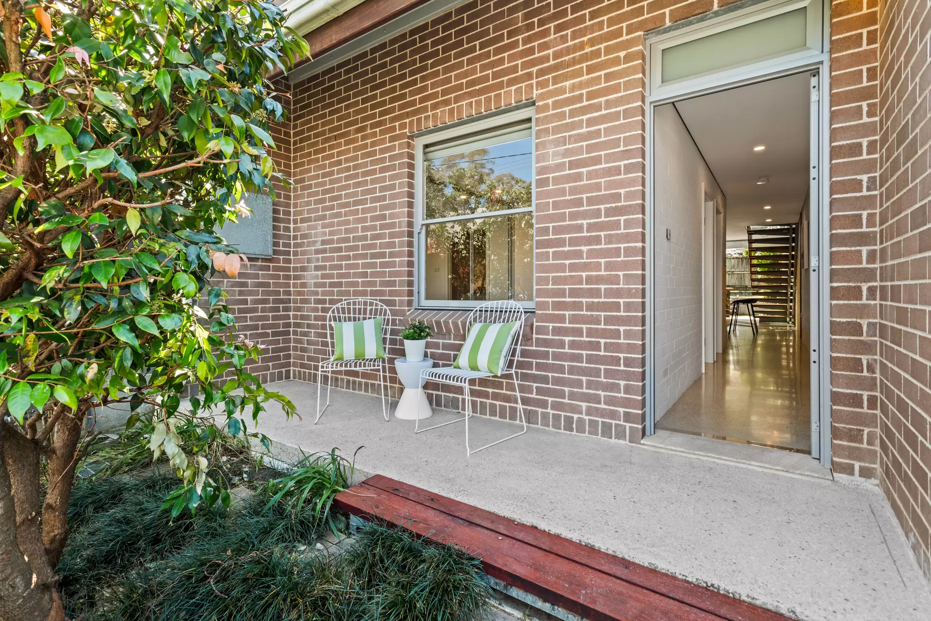 33B Rosser Street, Balmain Sold by Coopers Agency - image 1