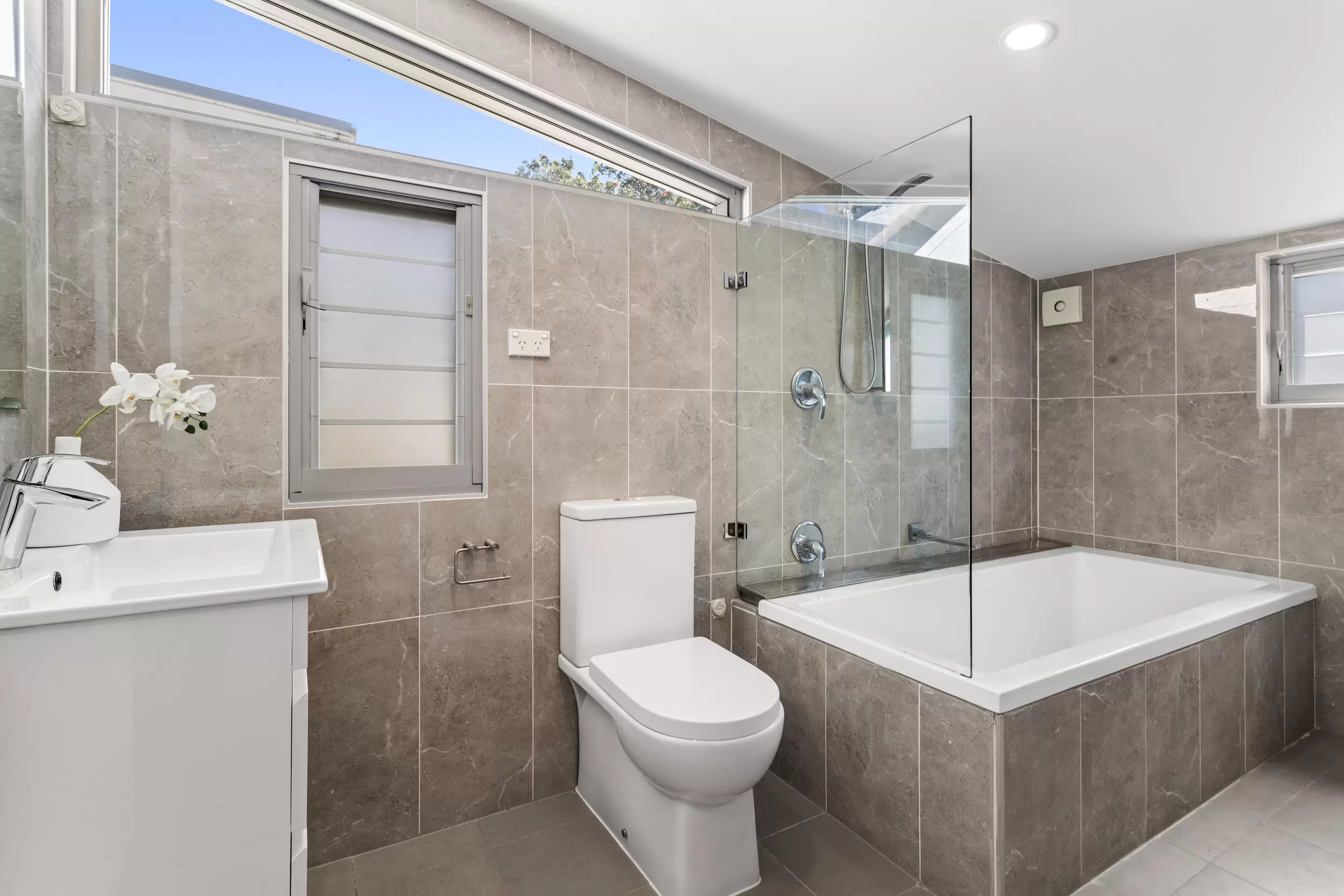 33B Rosser Street, Balmain Sold by Coopers Agency - image 11