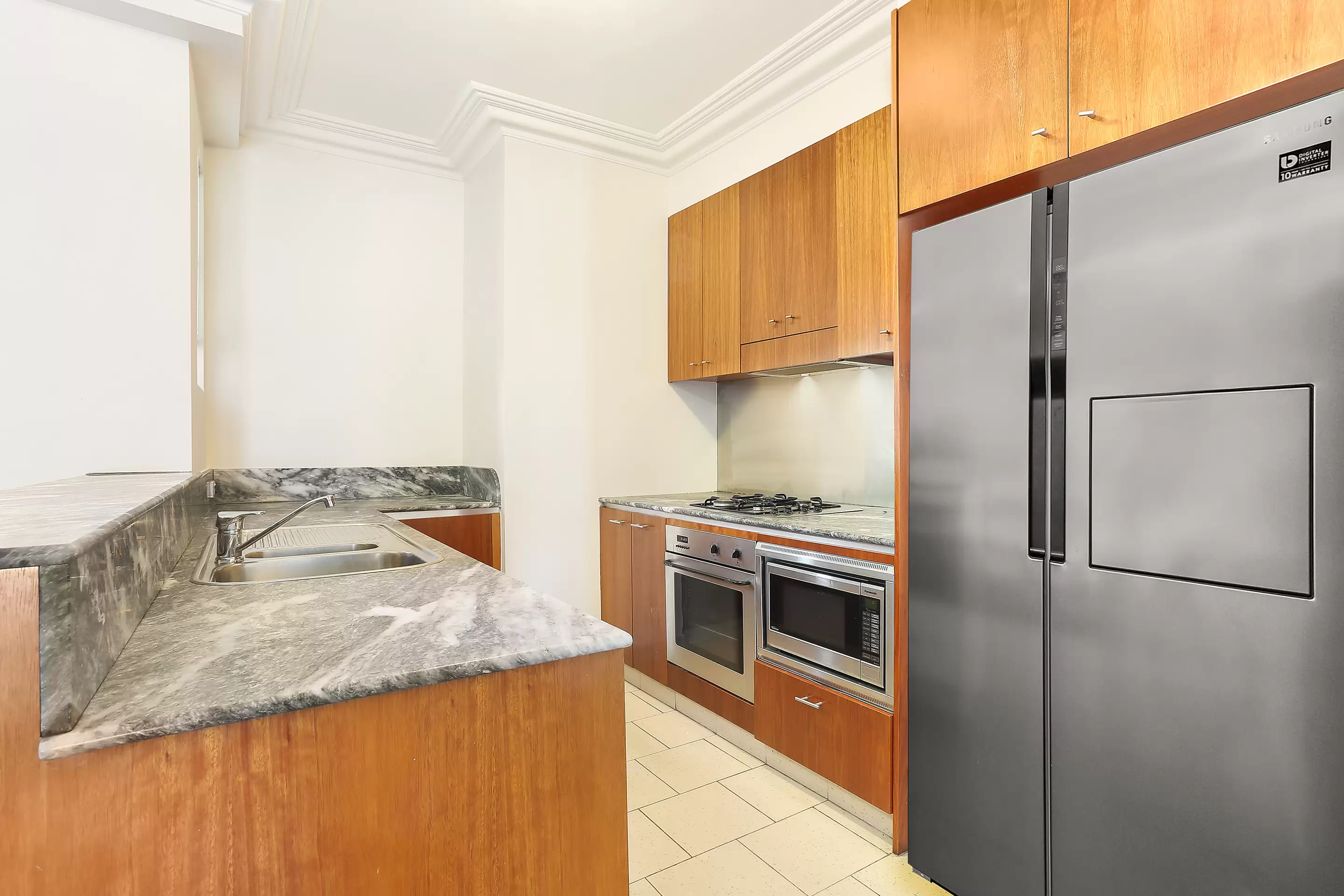 D14,1 Buchanan Street, Balmain Leased by Coopers Agency - image 8