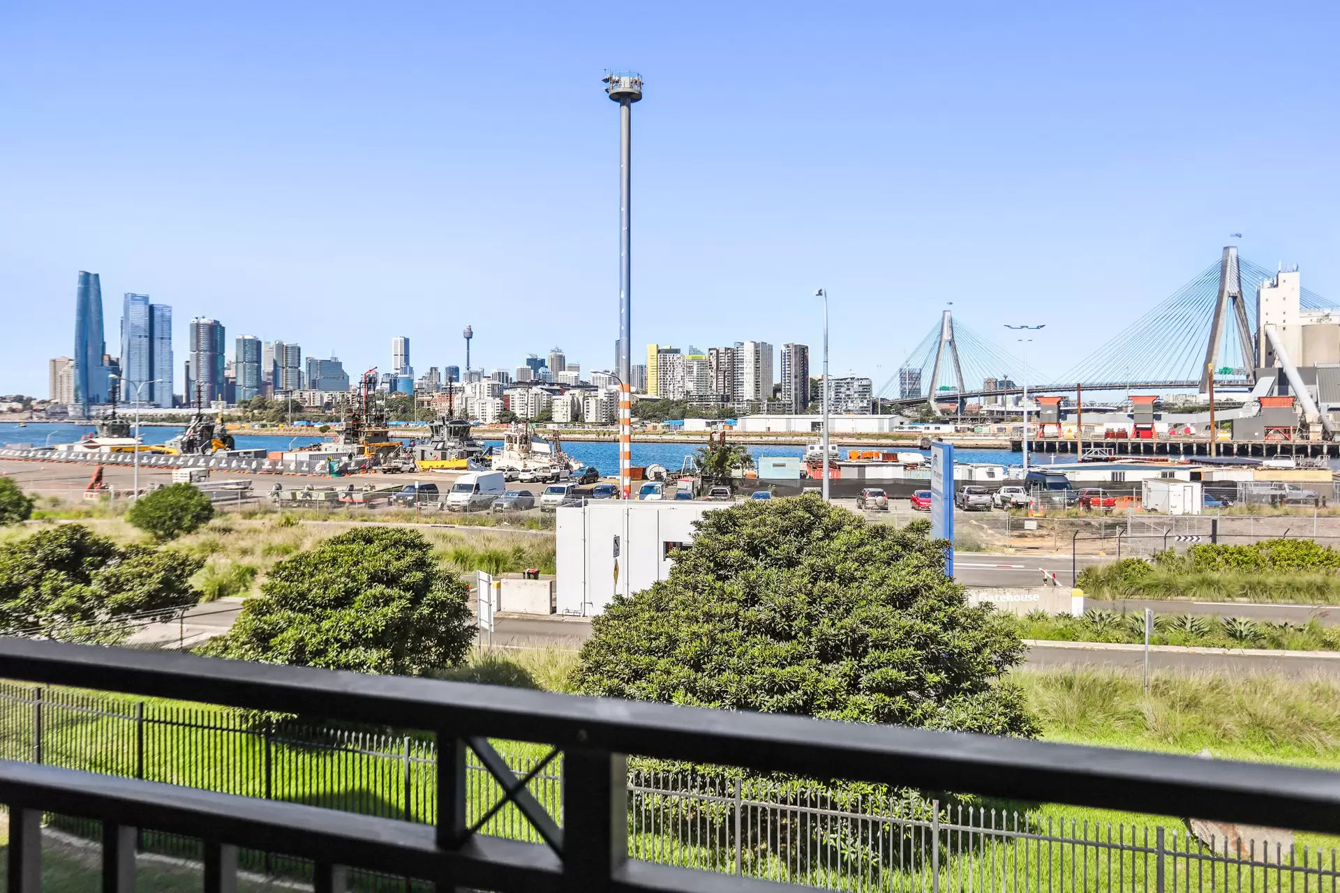 C15/1 Buchanan Street, Balmain For Sale by Coopers Agency - image 1
