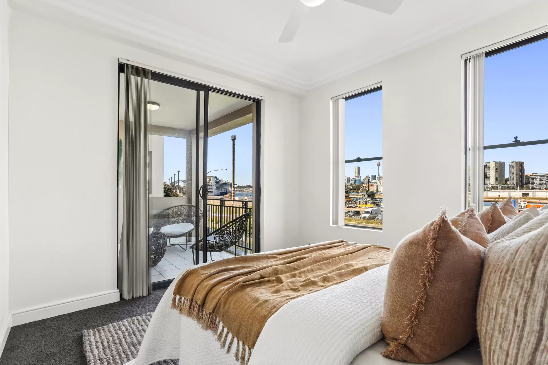 C15/1 Buchanan Street, Balmain For Sale by Coopers Agency - image 1