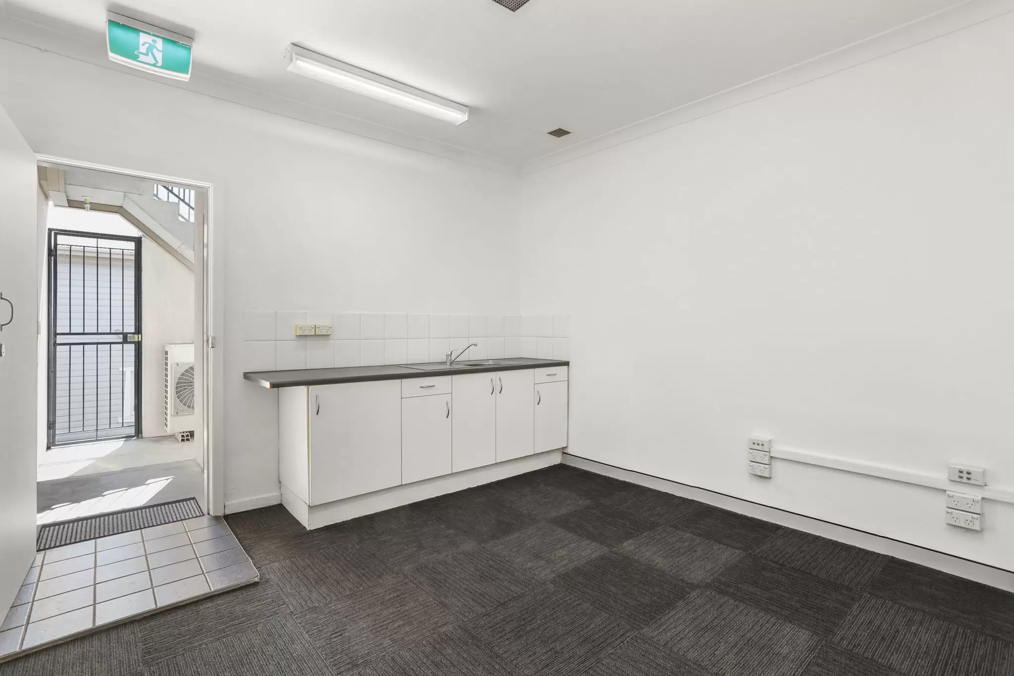 1/329 Darling Street, Balmain For Lease by Coopers Agency - image 5