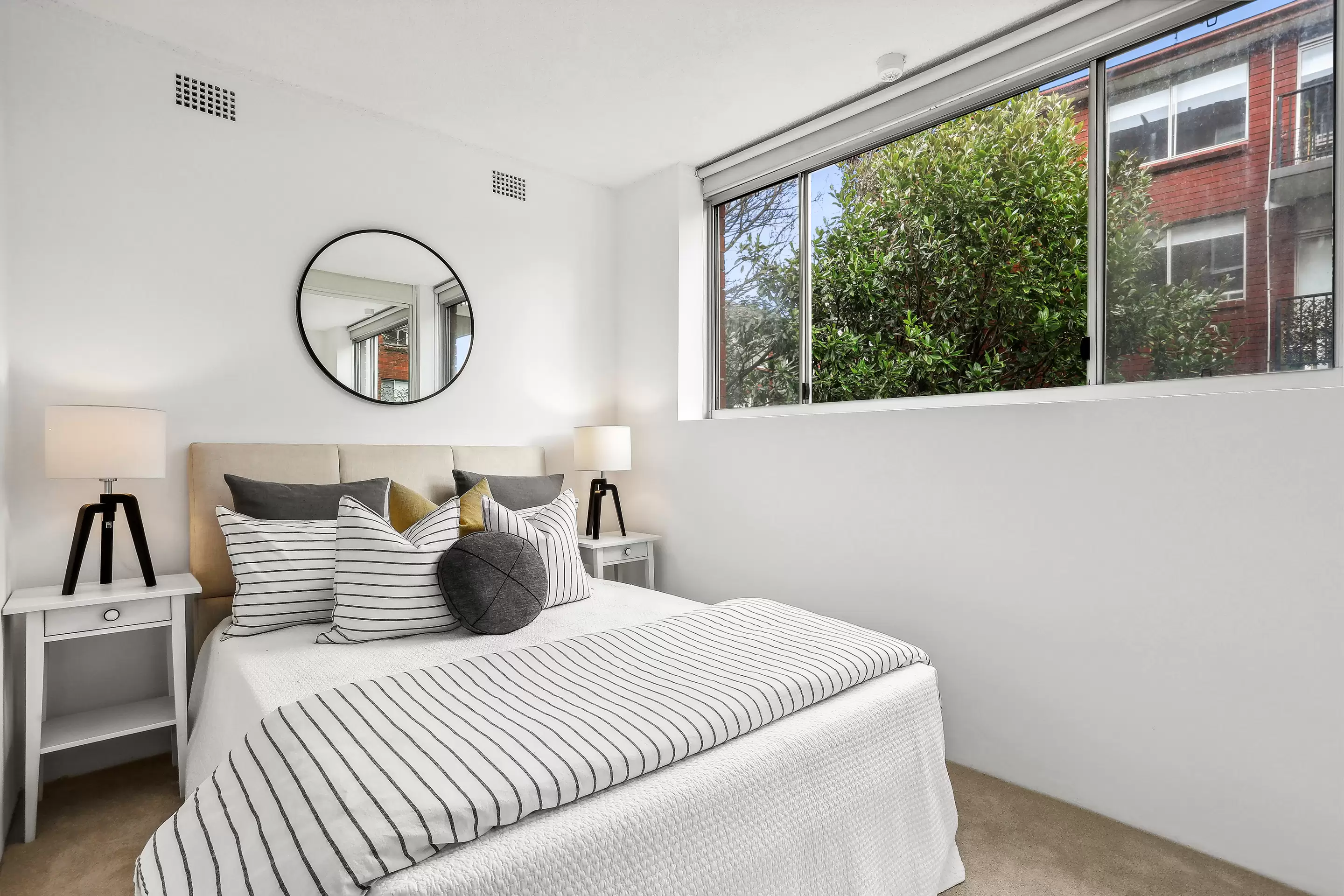2/52 Hornsey Street, Rozelle Sold by Coopers Agency - image 2