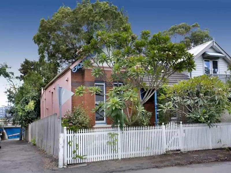 10 Vincent Street, Balmain East Sold by Coopers Agency - image 1