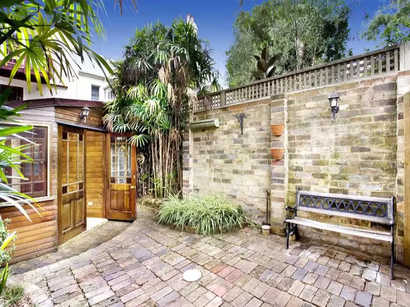 8 Gottenham Street, Glebe Sold by Coopers Agency - image 2