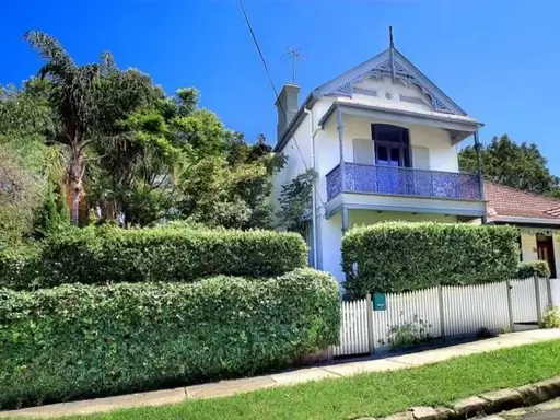 12 Barr Street, Balmain Sold by Coopers Agency