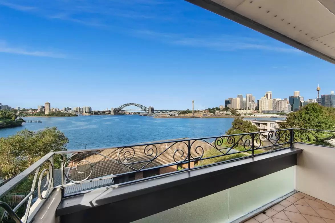 36/3 Gallimore Avenue, Balmain East Sold by Coopers Agency - image 4