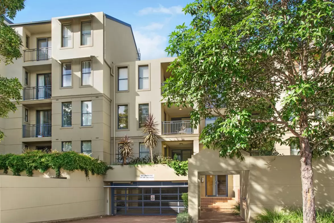 A15/1 Buchanan Street, Balmain Sold by Coopers Agency - image 2