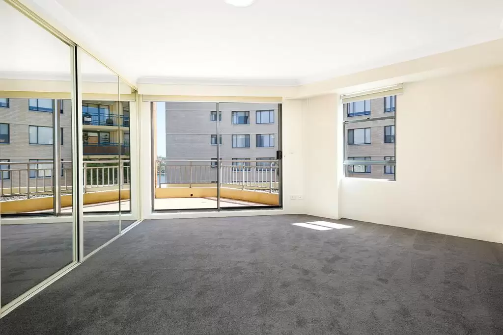 63/2-10 Quarry Master Drive, Pyrmont Leased by Coopers Agency - image 5