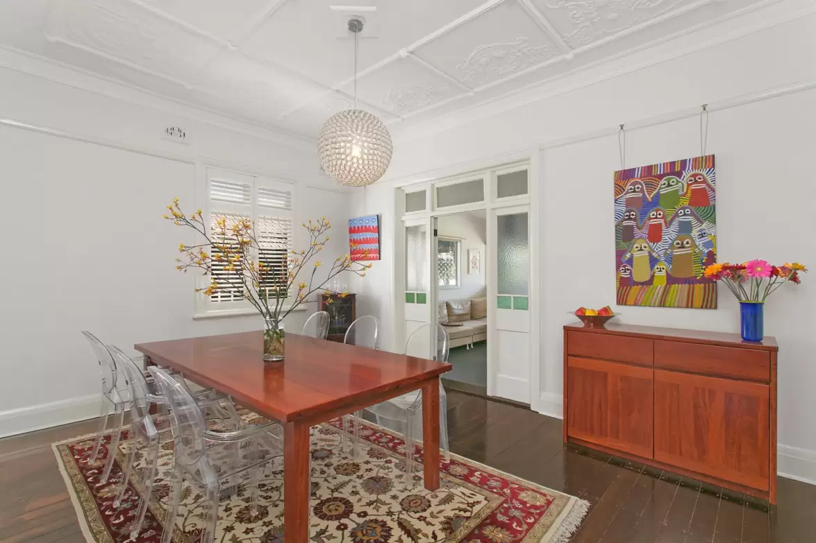 6 Hampden Road, Russell Lea Sold by Coopers Agency - image 3