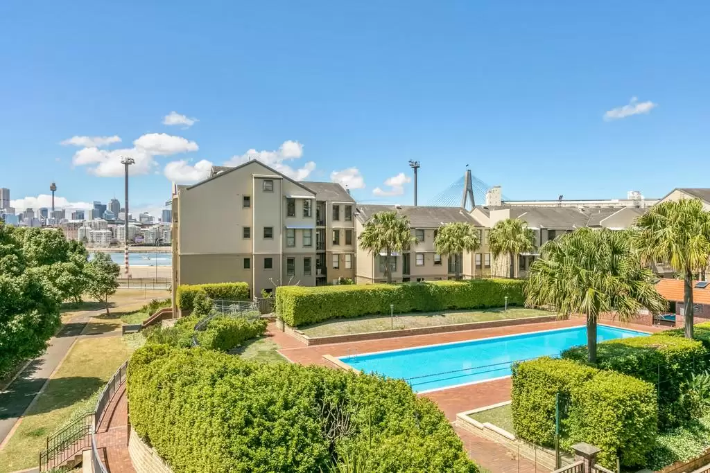A7, 1 Buchanan Street, Balmain Leased by Coopers Agency - image 1