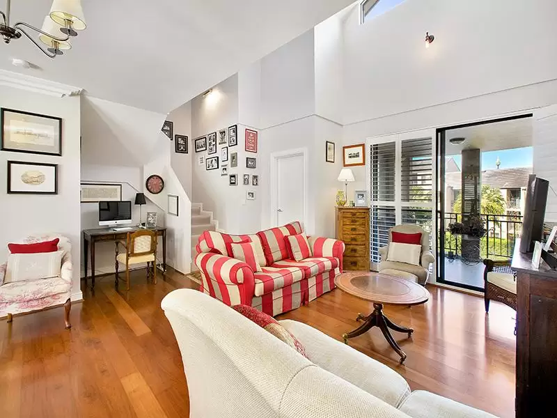 B12/1 Buchanan Street, Balmain Leased by Coopers Agency - image 2
