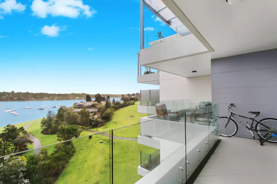 132/3 Manta Place, Chiswick Sold by Coopers Agency - image 1