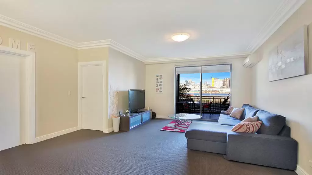D2/1 Buchanan Street, Balmain Leased by Coopers Agency - image 3