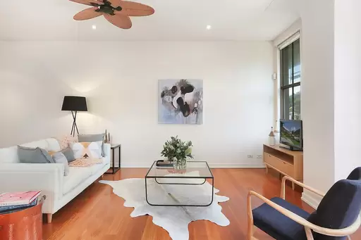 CG01/23 Colgate Avenue, Balmain Sold by Coopers Agency